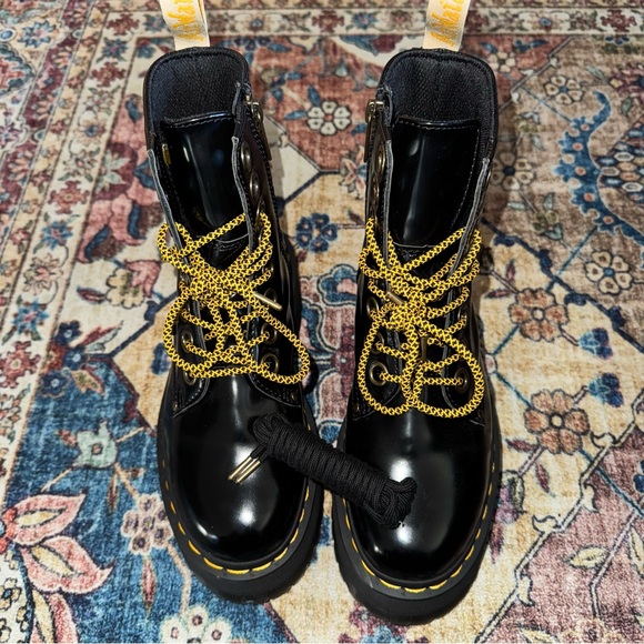 Dr. Martens Jadon Max Vegan Leather - Picture 6 of 7